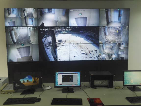 1539344848131005.jpg 监控显示屏.jpg